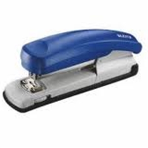 Leitz nietmachine 5502 / metaal / blauw / tot 30 vel